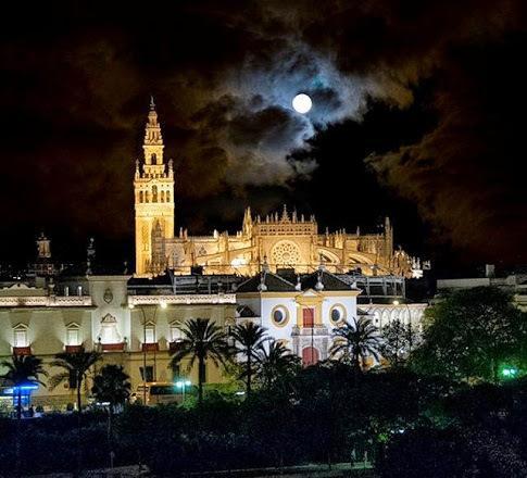 Cathedral House Sevilla Exterior foto